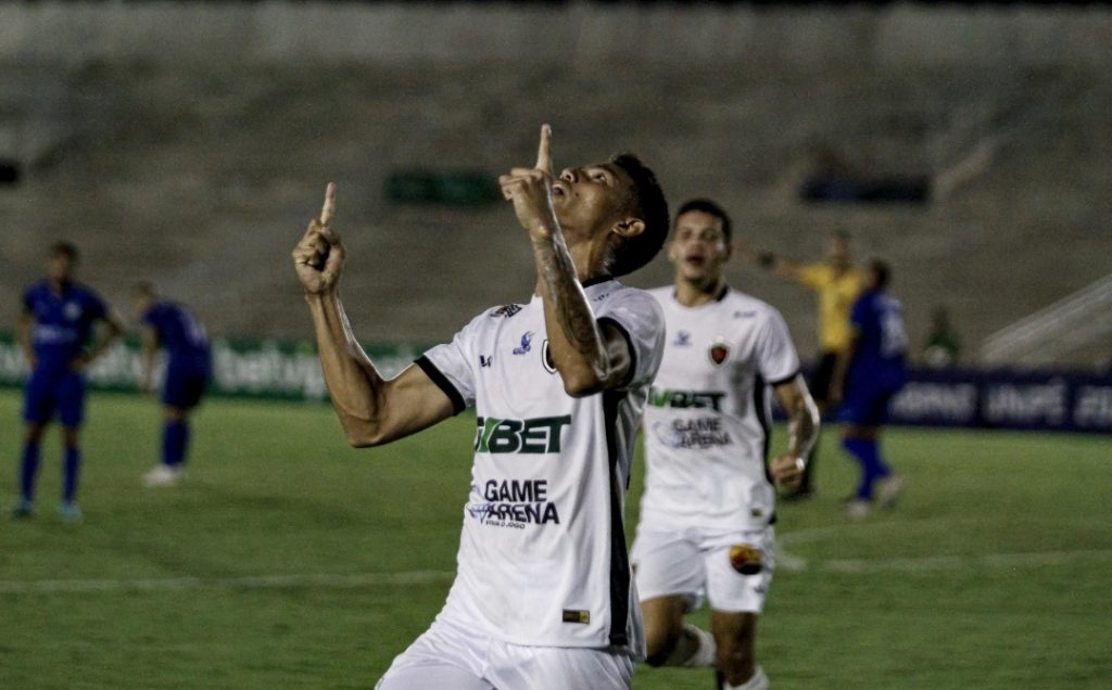 Botafogo é mais líder do que nunca: 1 a 0 no Serra Branca - Extra PB